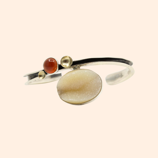 Terra Lux – 22K Gold-Plated Sterling Silver Bracelet with Druzy Quartz & Carnelian | Handcrafted Earth-Inspired Jewelry