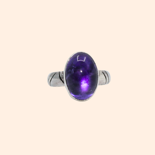 Mystic Silence – 925 Sterling Silver Ring with Amethyst Gemstone | Handcrafted Elegant Jewelry