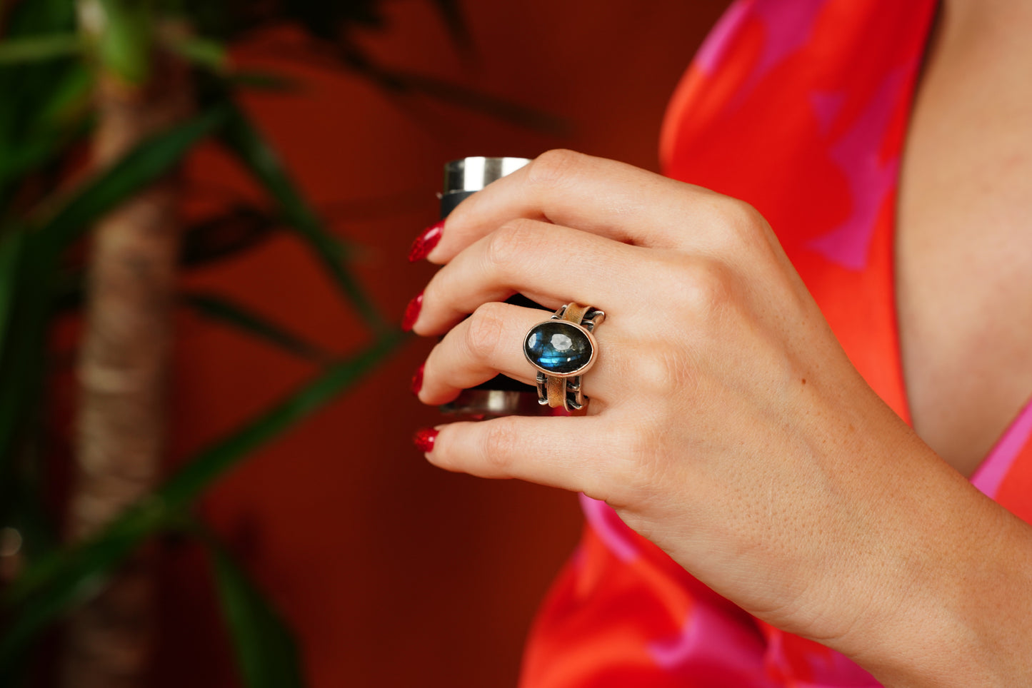 Aurora’s Secret – 22K Gold-Plated Labradorite Ring | Handcrafted Magic of the Northern Lights